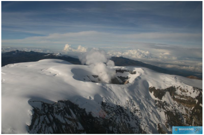 cráter arenas del volcán nevado del ruiz